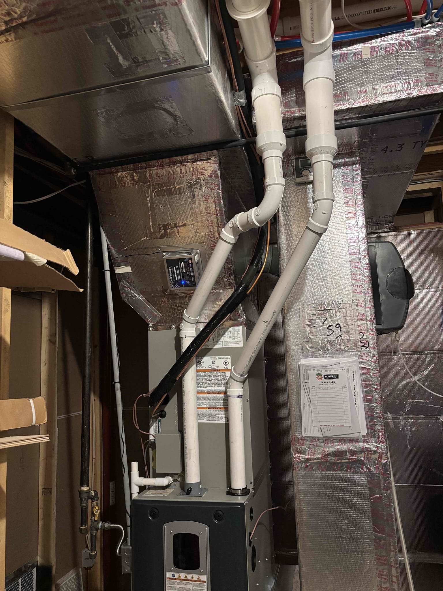 Alex Combs, Ezra Kite