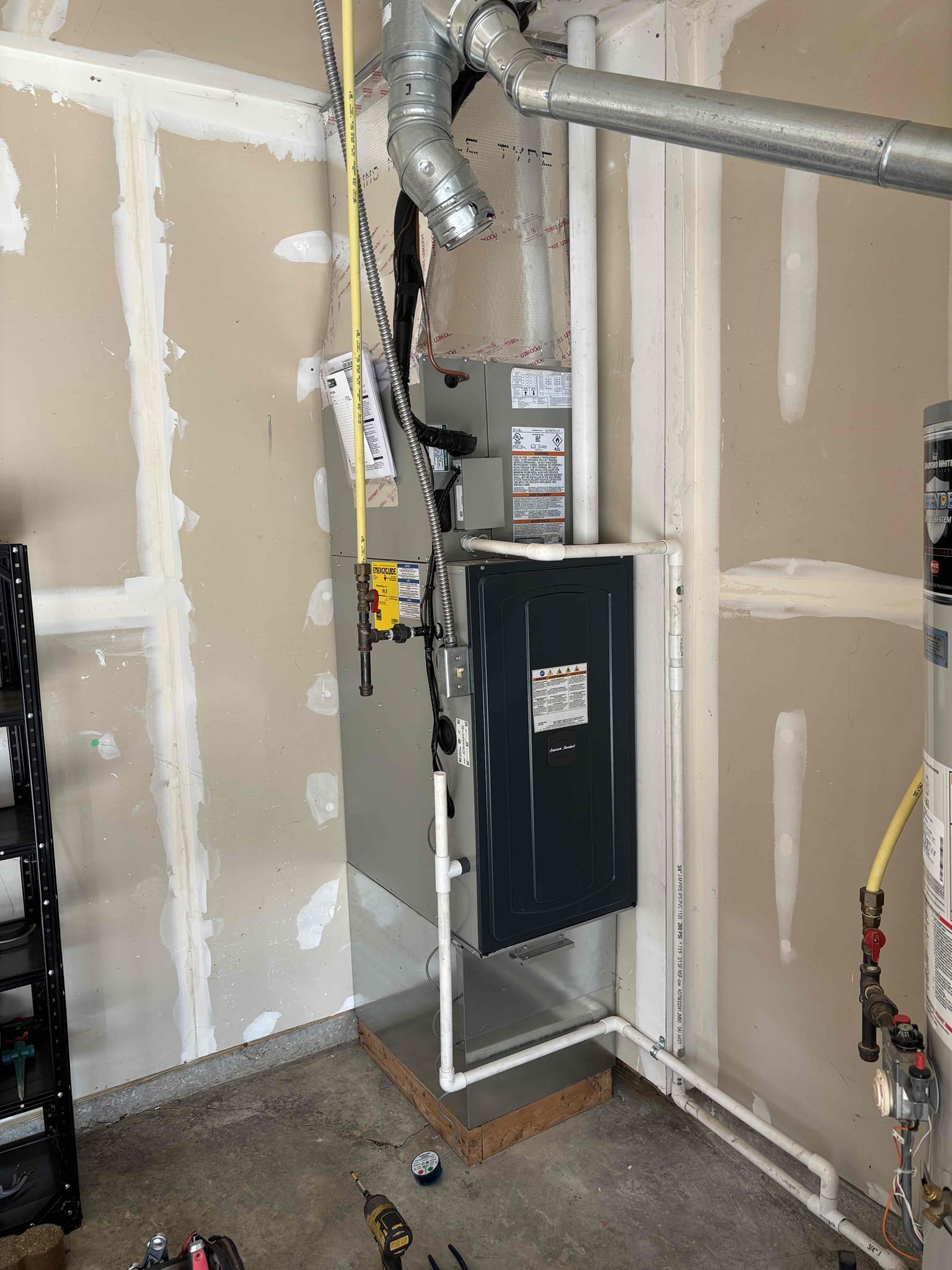 Chad Gillum, Ezra Kite