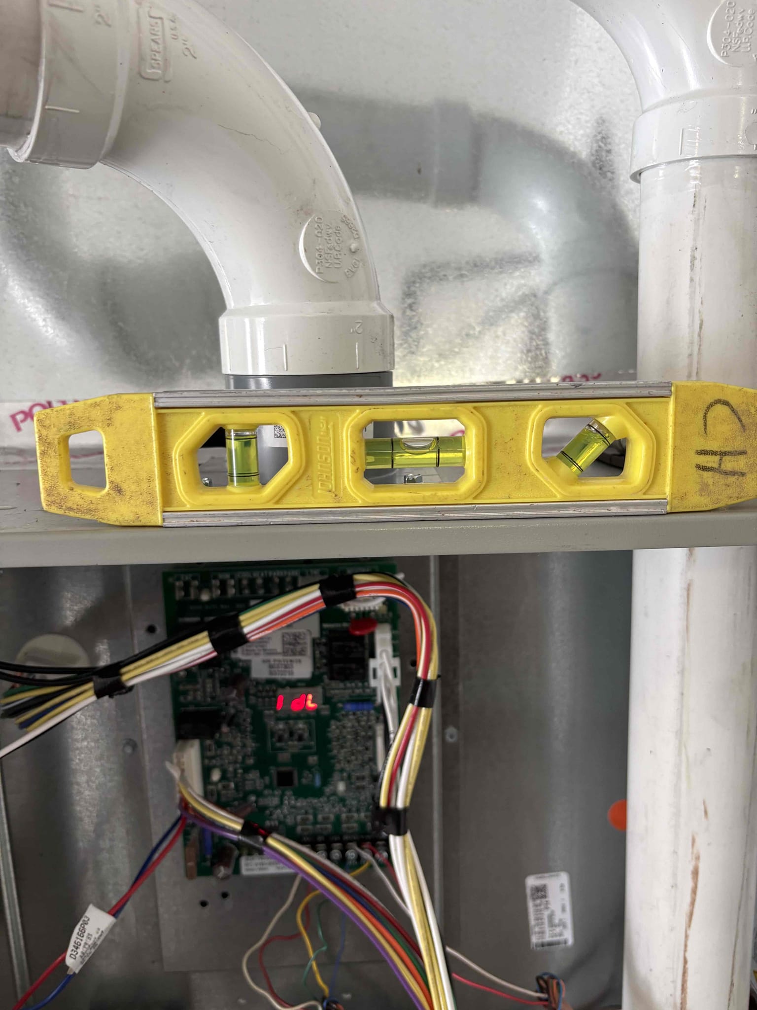 Benji Loyd, Carson Howard